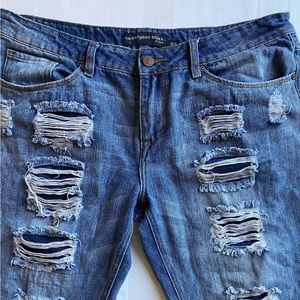 Twentyone Black by Rue21 Women' Jeans Size13/14 Lined Ripped No Holes Distressed